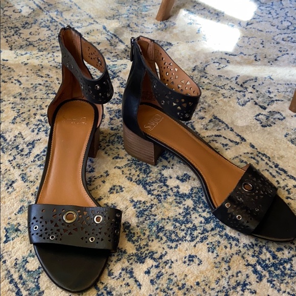Franco Sarto Laser Cut Sandals sz 10 - Picture 2 of 6